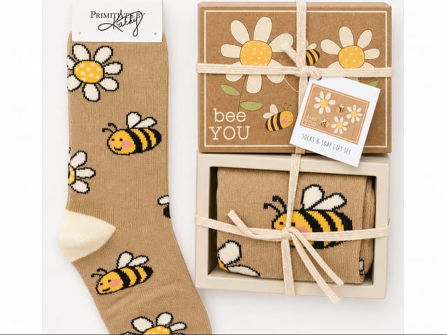 Bee You Box Sign and Sock Set.